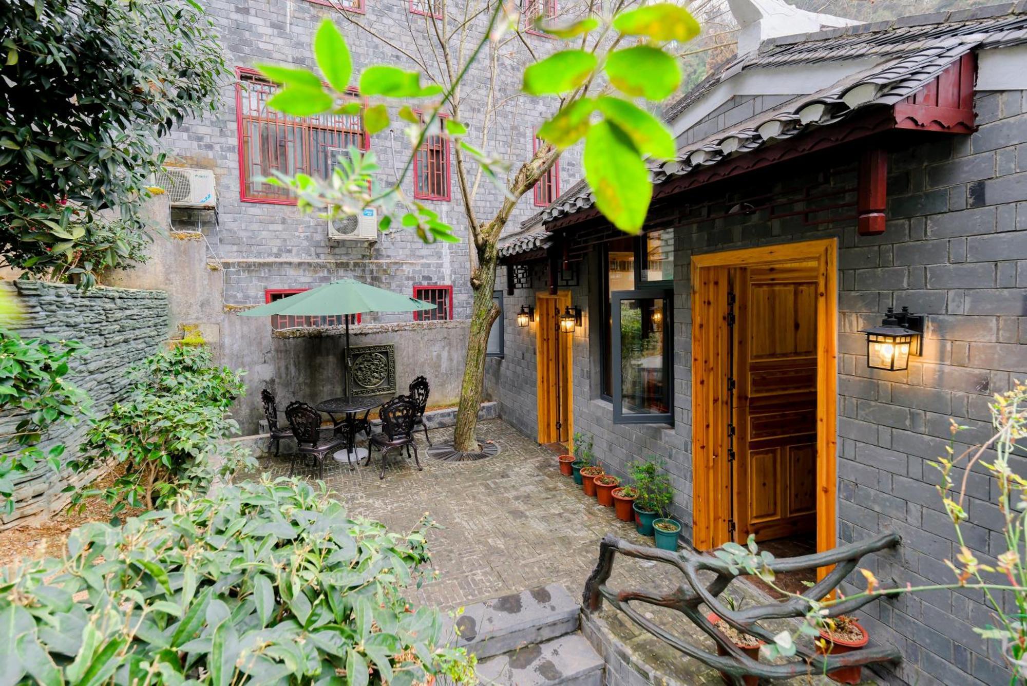 Dream In Fenghuang Apartment Bagian luar foto