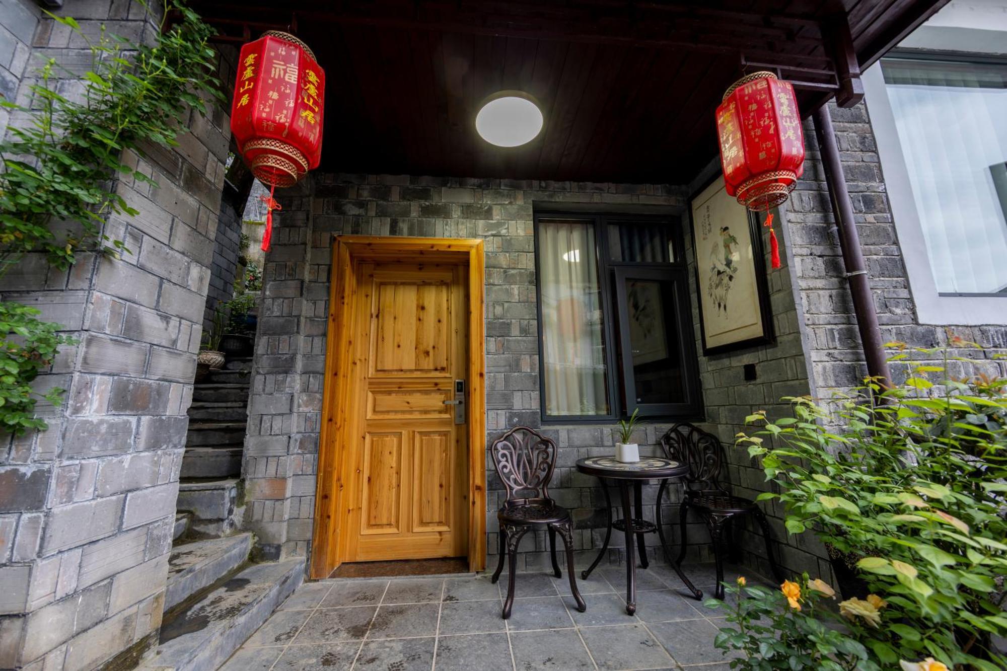 Dream In Fenghuang Apartment Bagian luar foto